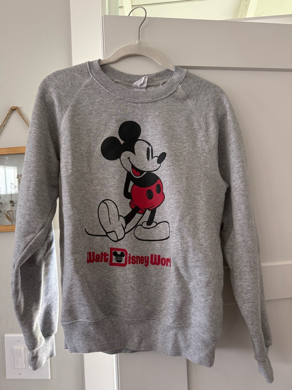 Vintage Style Walt Disney World Mickey Mouse Grey Crewneck Sweatshirt Small